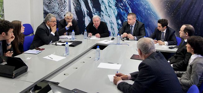 12 апреля ВятГУ принимал делегацию специалистов компании «Дэйнов» (Франция) 12 апреля ВятГУ принимал делегацию специалистов компании «Дэйнов» (Франция)